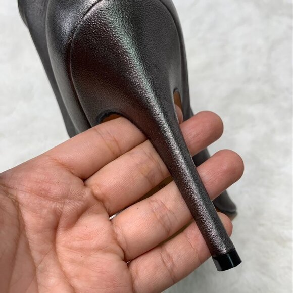 Manolo Blahnik Women's Pewter Silver Peep Toe Ruched Stiletto Booties Size 38.5 - Picture 11 of 15